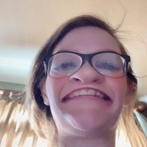 Meet your Posher, Breanna